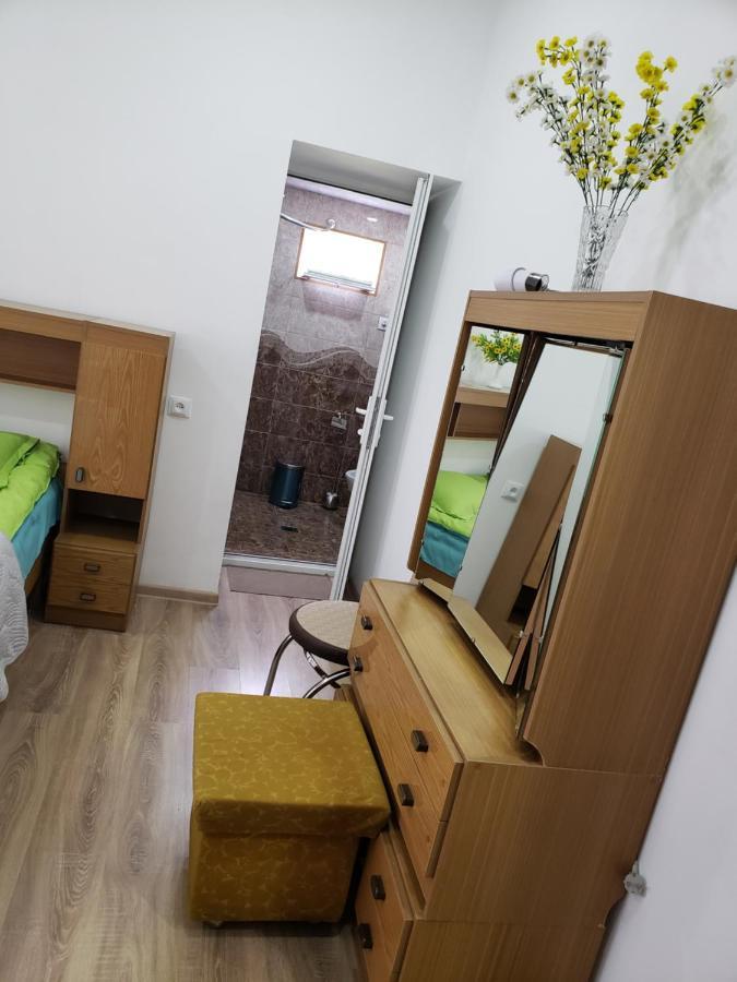 Guest House Nanu Mestia Exterior foto